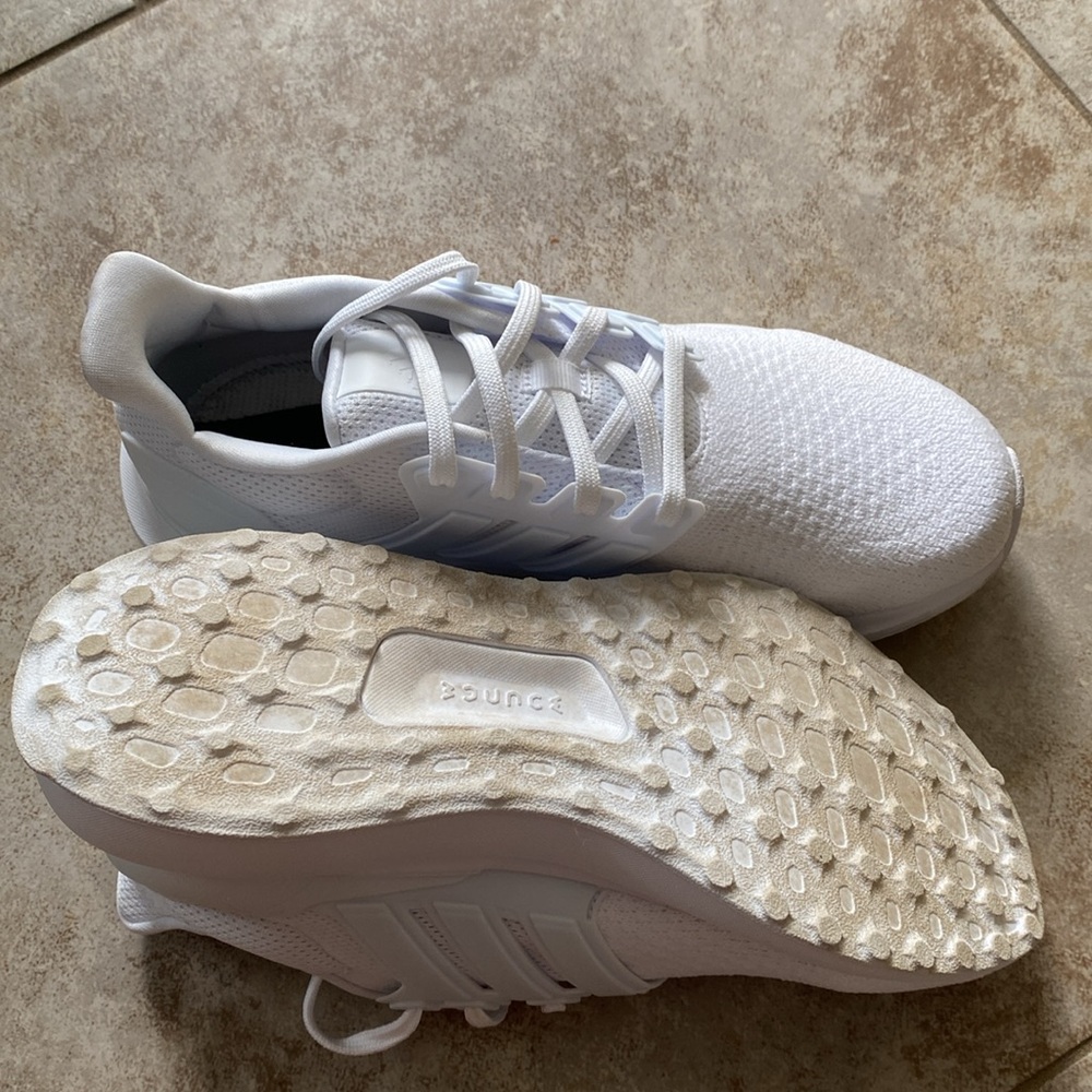 Adidas Women's Ubounce DNA Sneaker - Picture 4 of 15